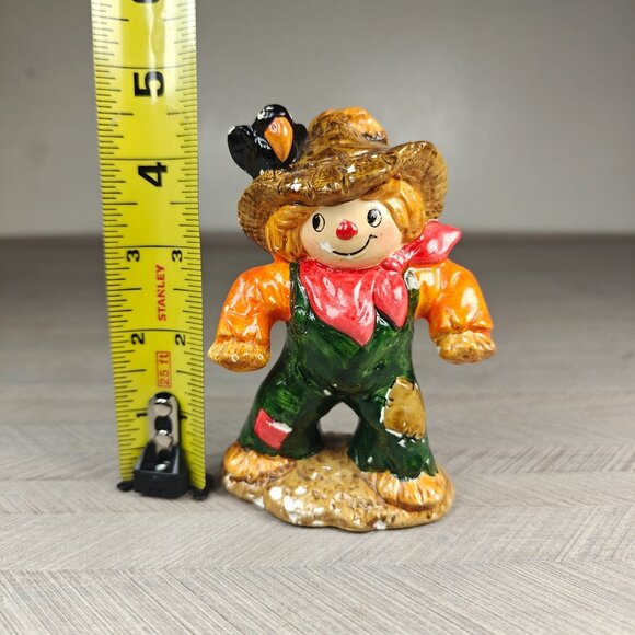 Vintage Russ Berrie Ceramic Scarecrow Figurine With Hat & Bird - Picture 8 of 8